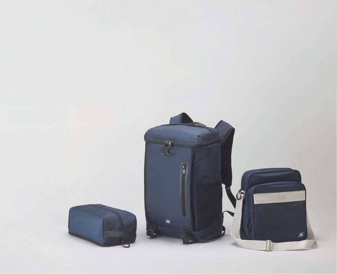 3型のスクールバッグ（バックパック、ショルダー、ポーチ）